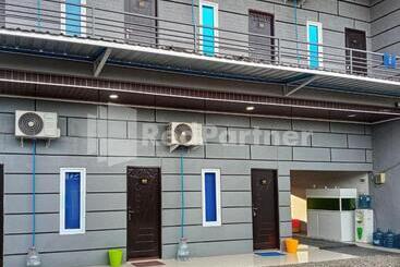 Szálloda Cerry Village Near Rs Mitra Siaga Tegal Redpartner