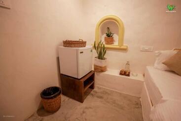 Hotel Wild Kasarwadi