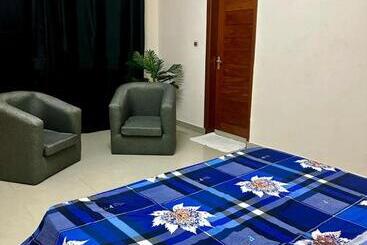 پانسیون Your Private Room In Cotonou Guesthouse