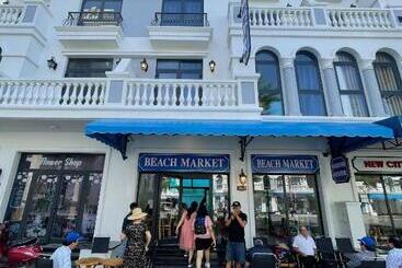 Beach Hotel Grand World