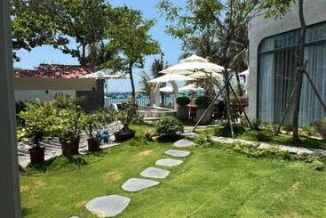 تختخواب و صبحانه Barland Villa