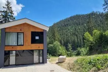 Huoneistohotelli Chalets Hrabovo