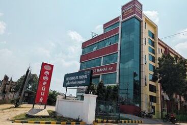 فندق Prakash Residency With Ev Station