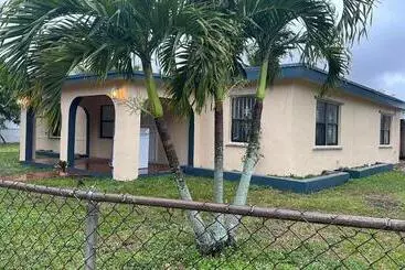 هاستل Hospedaje North Miami