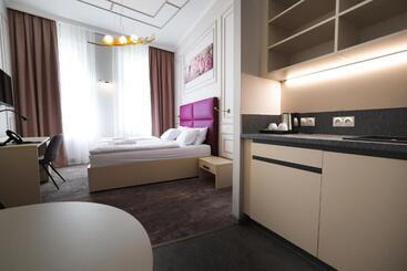 Boutique Hotel Ambiente +