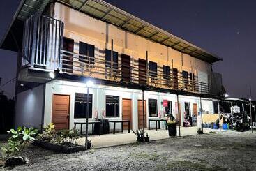 Schronisko Villa Mariano Travellers Pad