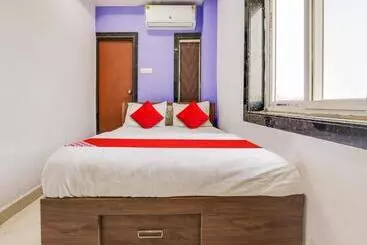 Hotelli Oyo Flagship Bablu Grand In