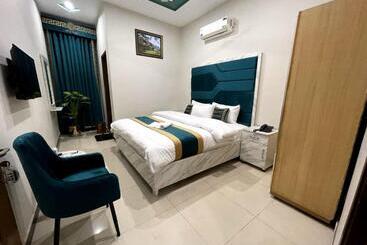 Prime Hotel Johar Town