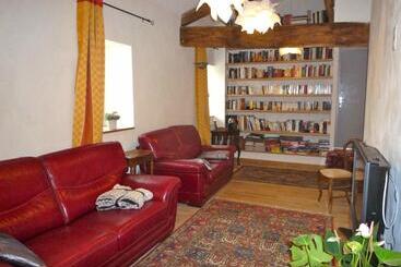 Bed and Breakfast La Ferme Pateli