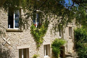 مبيت وإفطار La Musardine En Vexin