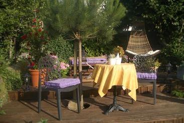 مبيت وإفطار La Rocheline