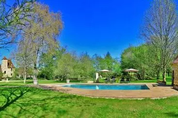 Bed and Breakfast Manoir La Barriere   Lot