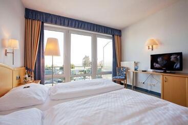 هتل Am Markt Garni  Aegidienberg