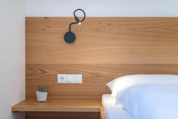 ホテル Pension Gruenwald