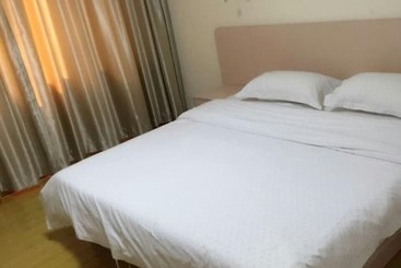 Yimi Hotel Shiqiao Metro Branch