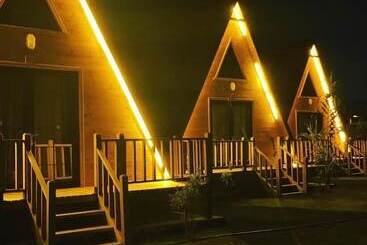 تختخواب و صبحانه Noel Bungalov Cafe