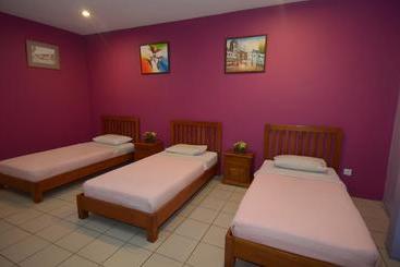 בית מלון כפרי Johns Place