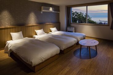 בית מלון כפרי Shiretoko Yuhi No Ataruie Onsen Hostel