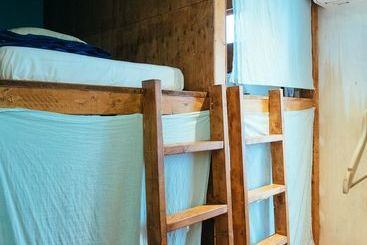 Igloo Dorm & Breakfast  Hostel