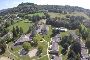 Kurort Aux Portes Des Monts D'aubrac