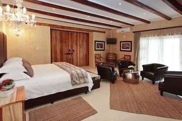 Landhaus Surval Boutique Olive Estate