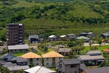 בית מלון כפרי Aoshima Grand