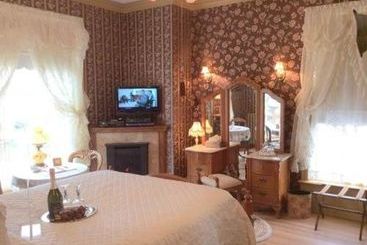 Aamiaismajoitus (B&B) Port City Victorian Inn