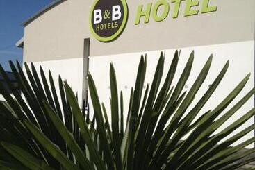 B&b Hotel Pau Lescar
