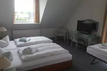 Hotelli Ziegenkrug Schweriner Tor
