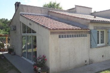 ベッドアンドブレックファースト Chambres D Hotes Au Pays De Fayence