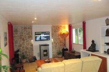 Nocleg ze śniadaniem Chambres D Hotes Au Pays De Fayence