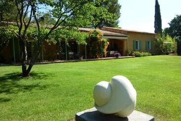 צימר La Genestière