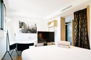 Hotelli Citta Di Lume Suites & Lofts