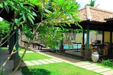 فندق The Chariot Hikkduwa Resort