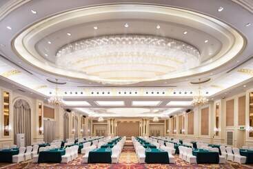 Country Garden Phoenix Hotel Maoming