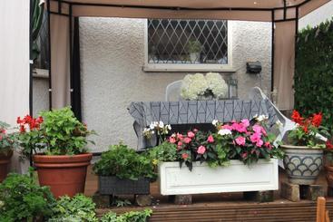 Southfields B&b Studios