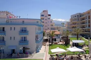 Apart Otel Christina