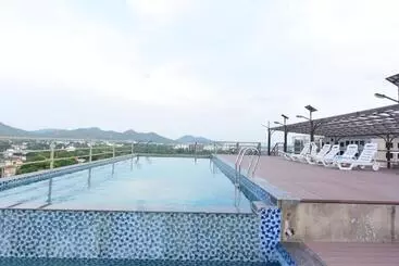 Hotel Yois