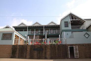 Pension Red Mountain House