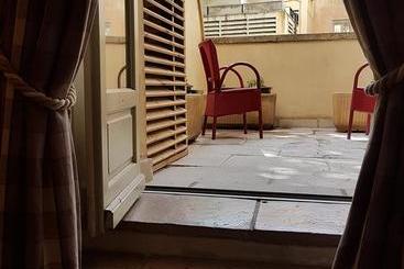 Hotel La Bastide Du Cours