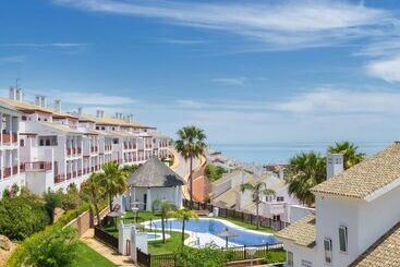 Albayt Nueva Alcaidesa Apartments