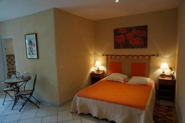 ベッドアンドブレックファースト Chambre D'hôtes Domaine Pero Longo