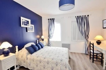 ホテル De La Villa Biron