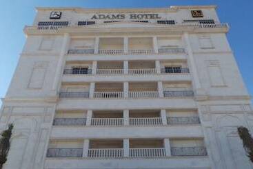 هتل Adams