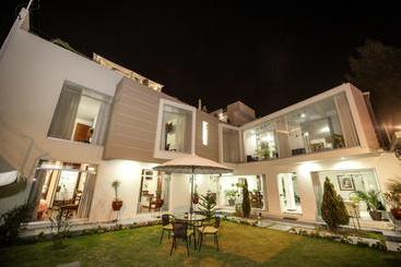 בית מלון כפרי Beausejour Boutique