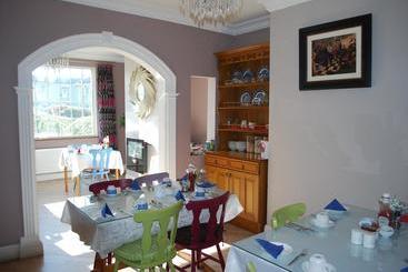 Hotel Cherry Tree Guesthouse