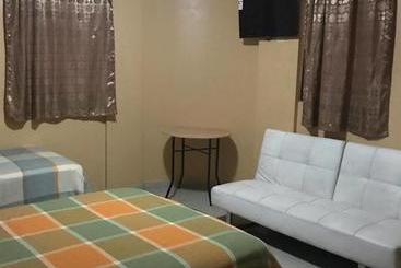 호텔 Hostal Emmanuel