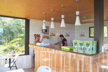 צימר Arenal Garden Lodge