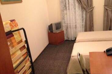 Aamiaismajoitus (B&B) Rinaldi History