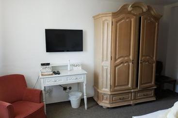 酒店 Landhaus Akazienhof